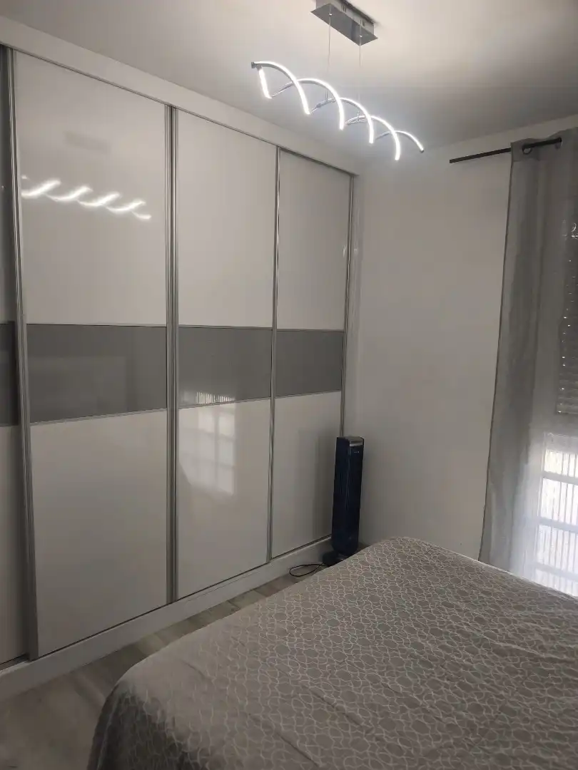 Habitación de Piso en venta en Melilla con Aire acondicionado