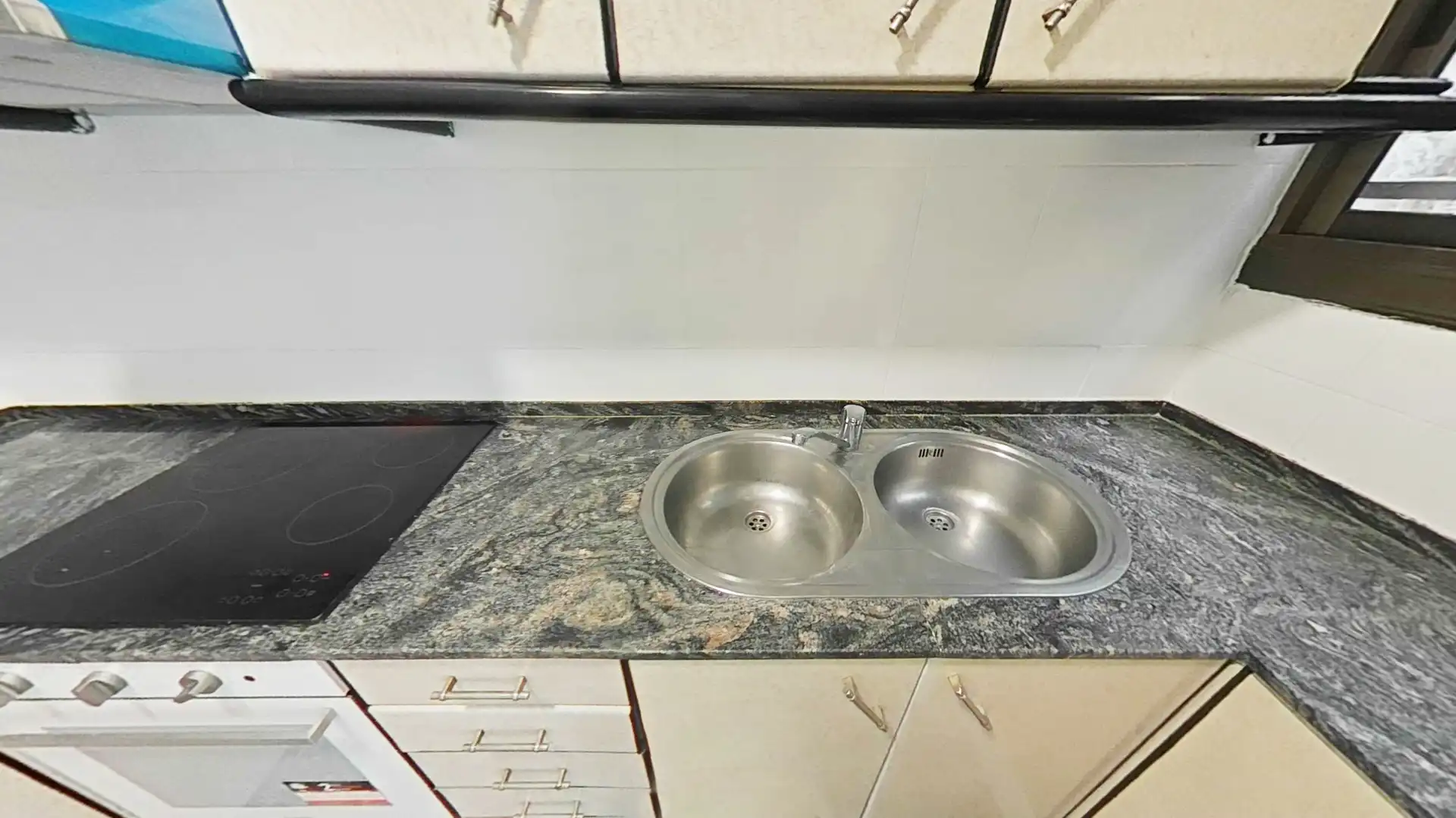 Kitchen of Flat for sale in Sabadell