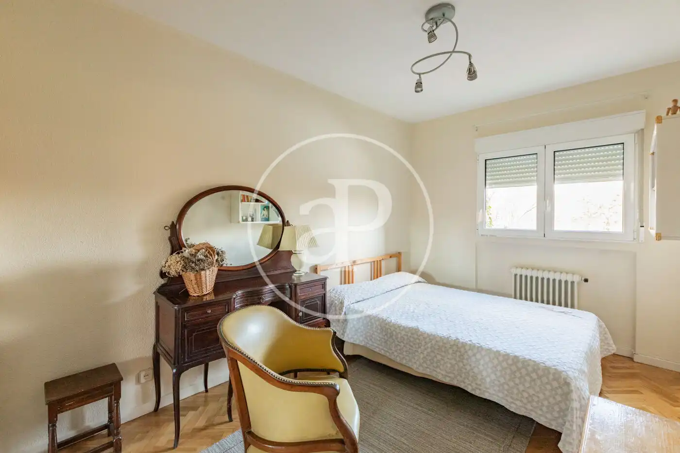 Bedroom of Detached homes for sale in Madrid  with Air Conditioner, Heating and Private garden