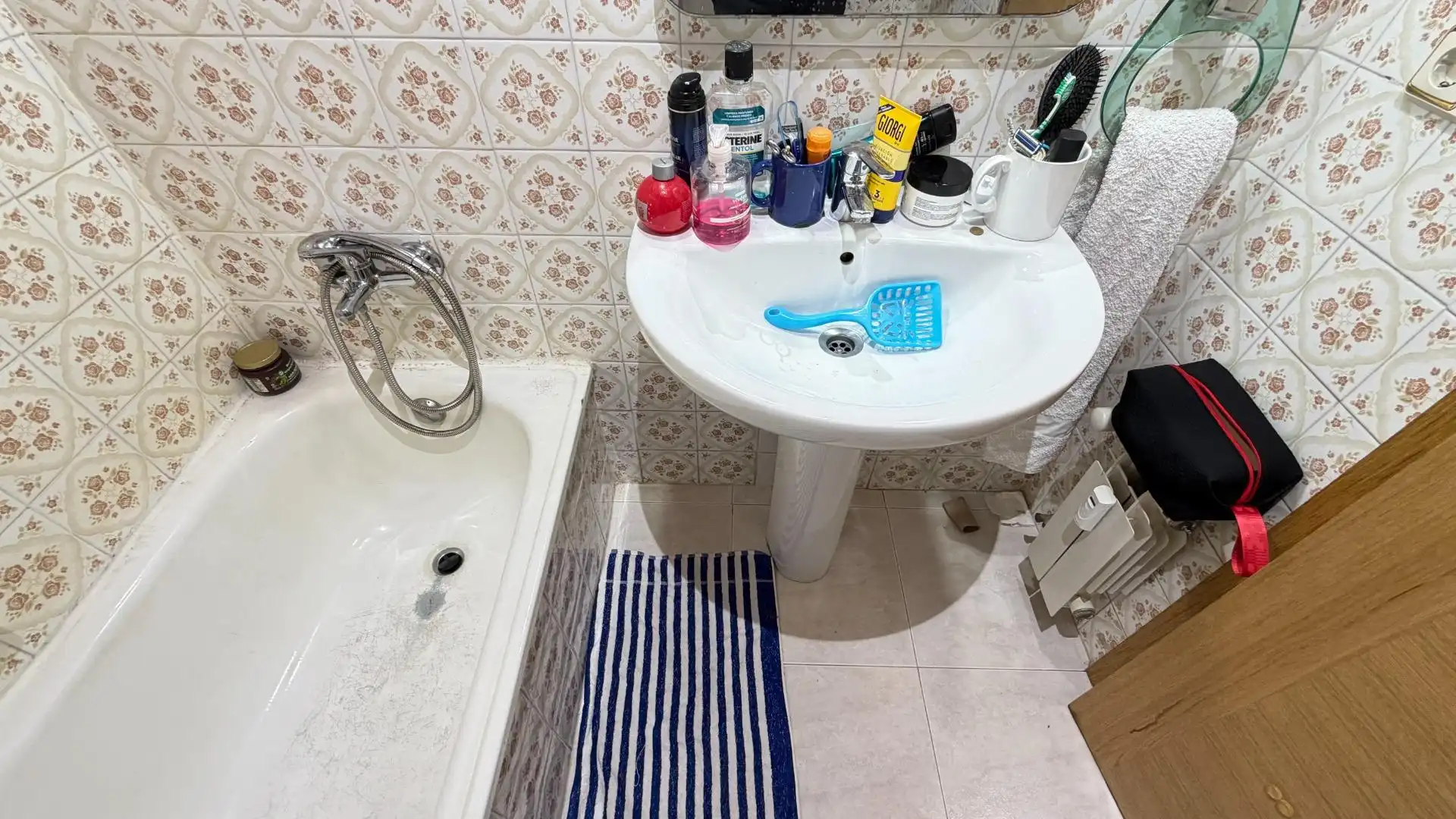 Bany de Pis en venda en Vigo  amb Calefacció i Traster