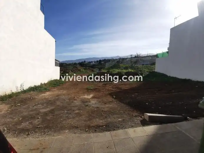 Terreny residencial en venda a Calle Reyes Catolicos 21