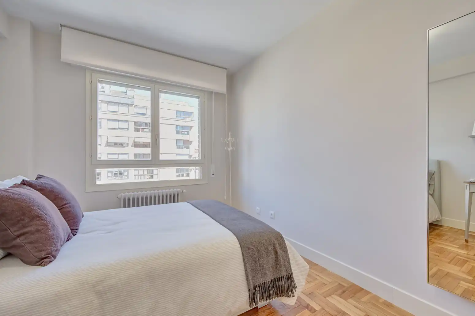 Bedroom of Flat for sale in  Pamplona / Iruña  with Air Conditioner, Heating and Parquet flooring