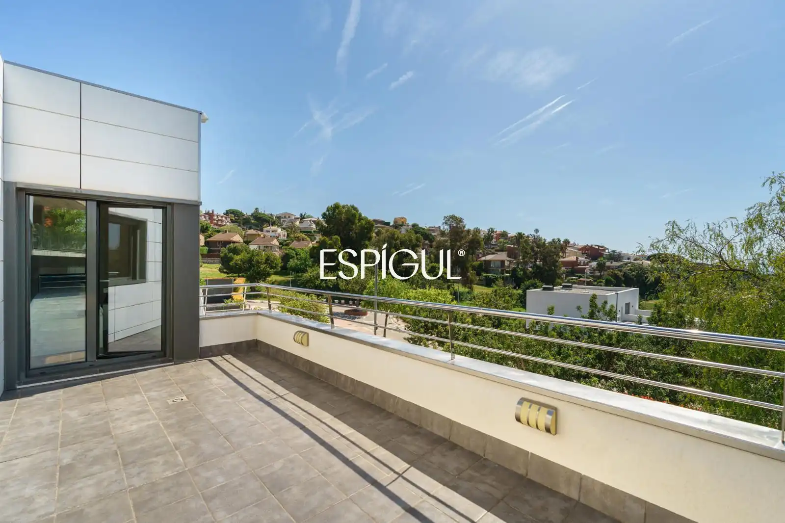 Terrassa de Casa o xalet en venda en Alella amb Aire condicionat, Calefacció i Jardí privat