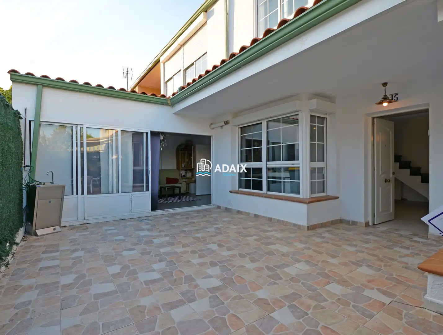 Vista exterior de Casa o xalet en venda en Cáceres amb Aire condicionat i Calefacció
