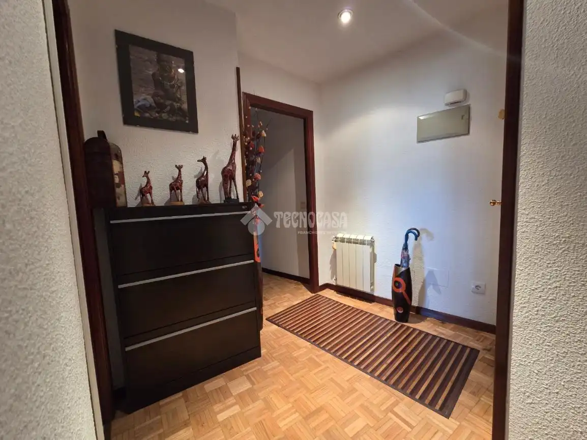 Piso en venta en Velilla de San Antonio con Aire acondicionado, Calefacción y Amueblado
