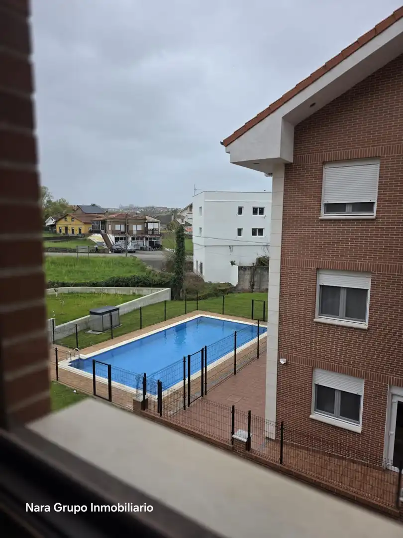 Piscina de Pis en venda en Meruelo amb Calefacció, Jardí privat i Terrassa