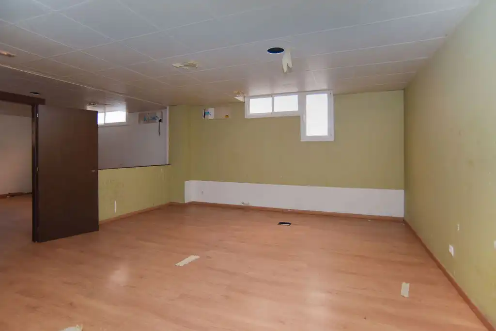 Local comercial en venda a ENRIC GRANADOS, imagen 4