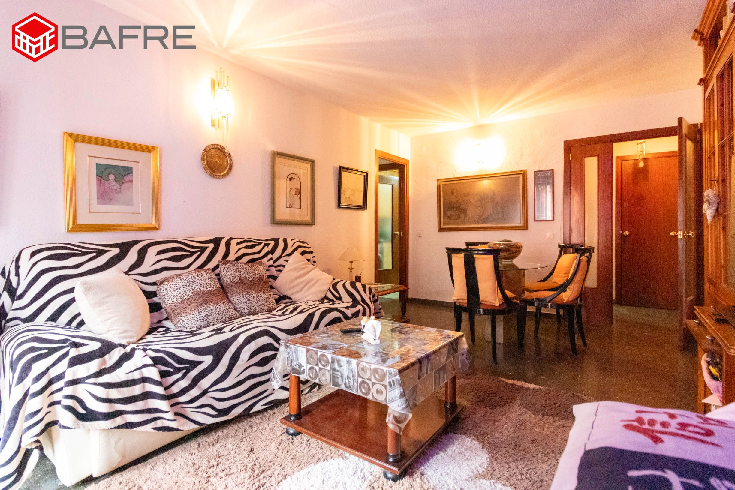 Living room of Flat for sale in  Madrid Capital  with Air Conditioner, Heating and Terrace