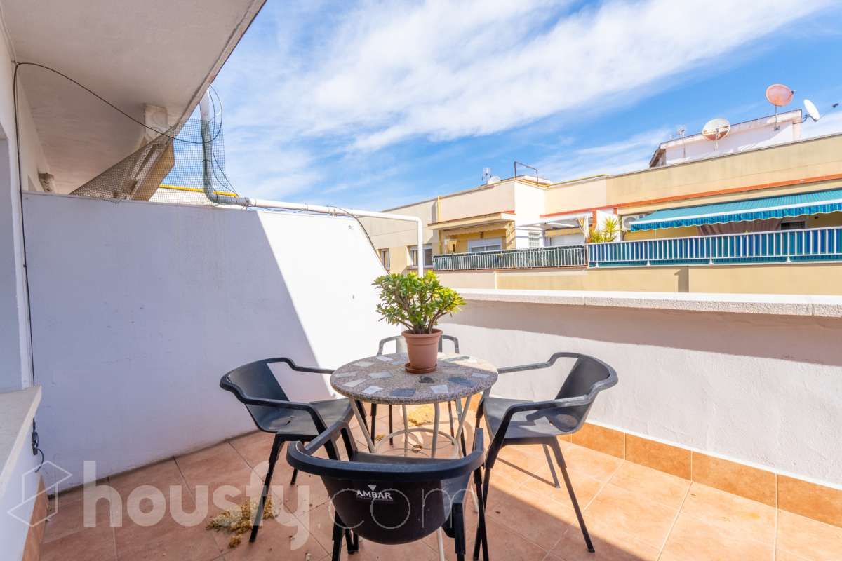 Terrace of Attic for sale in Vilanova i la Geltrú  with Terrace and Storage room