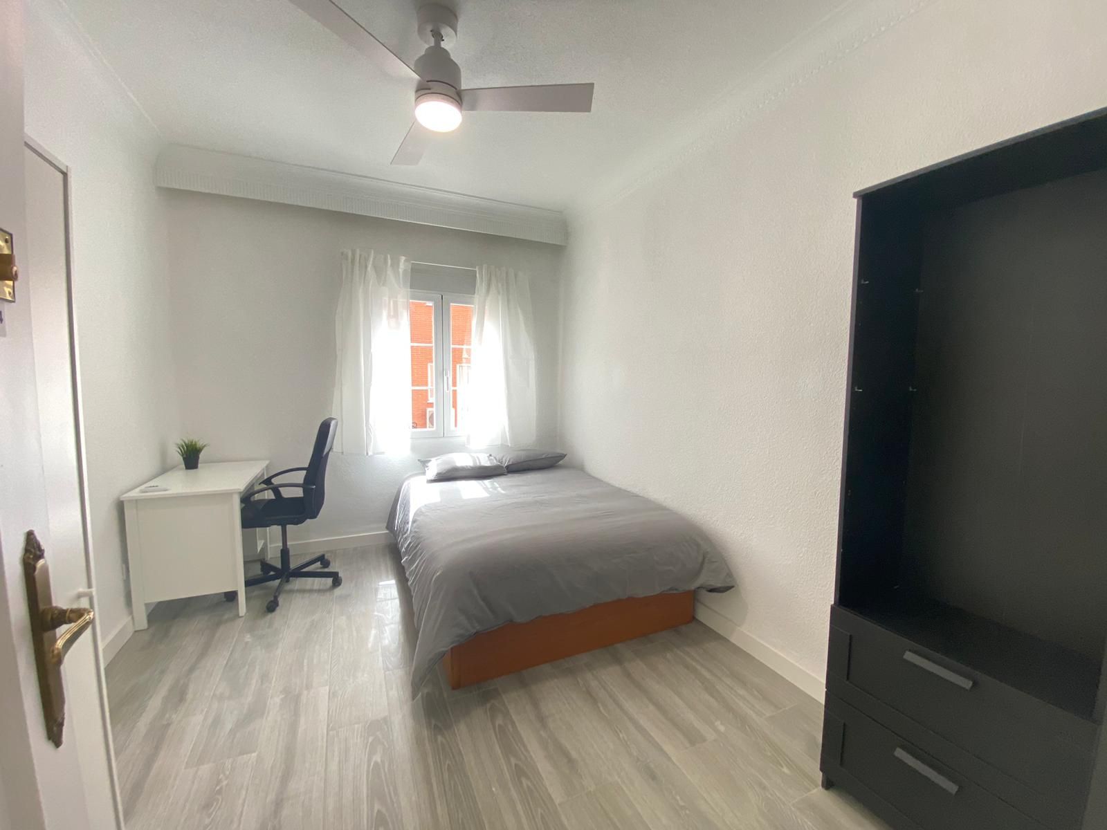 Piso para compartir en Calle del Oasis, 4, Villaverde Alto