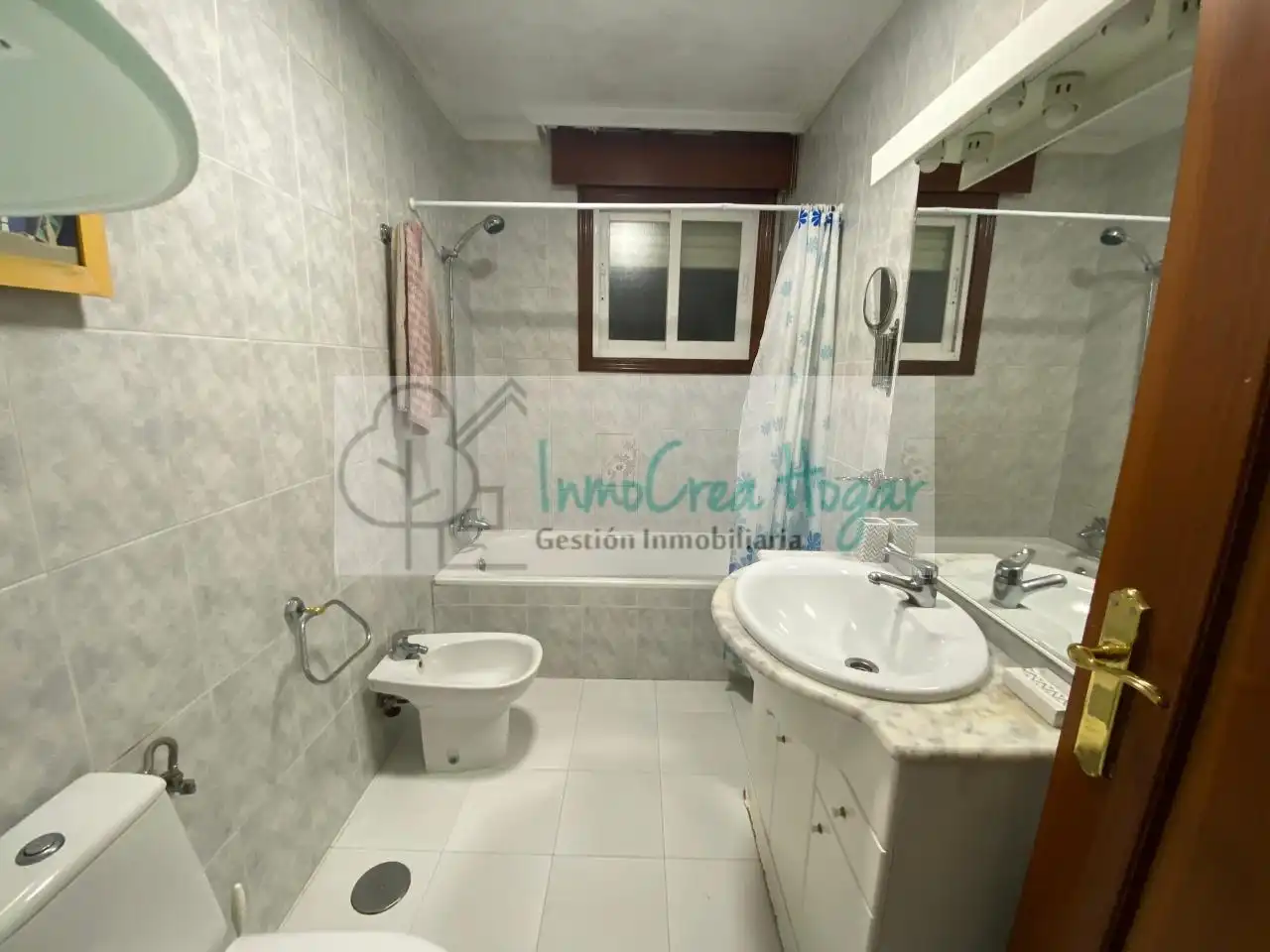 Baño de Piso en venta en Salceda de Caselas con Calefacción y Trastero
