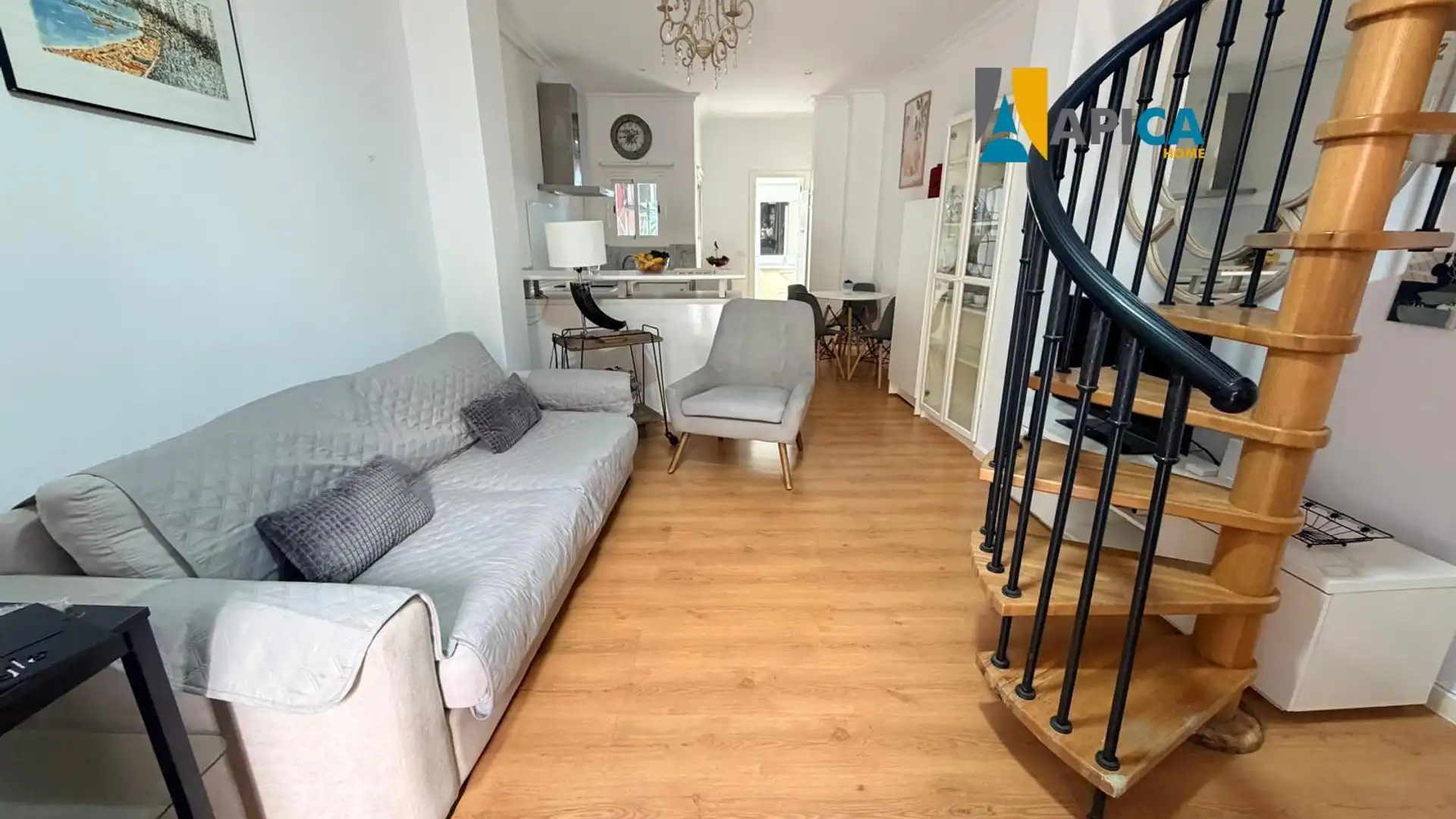 Sala d'estar de Casa o xalet en venda en Algeciras amb Moblat