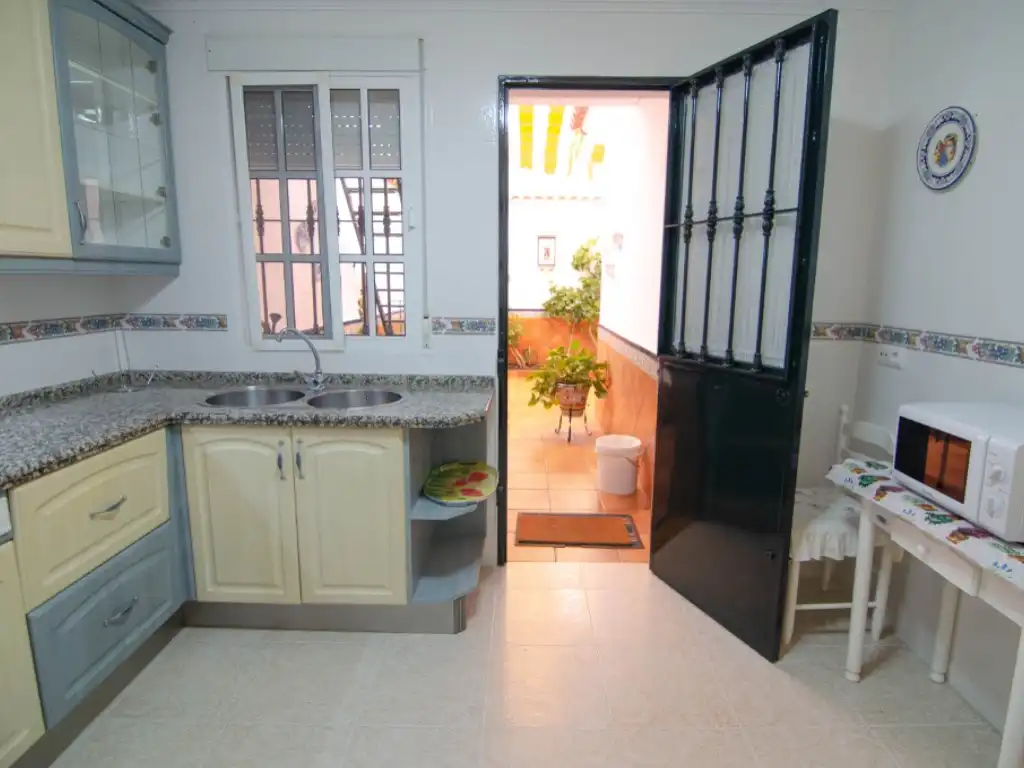 Cocina de Casa adosada de alquiler en La Rinconada