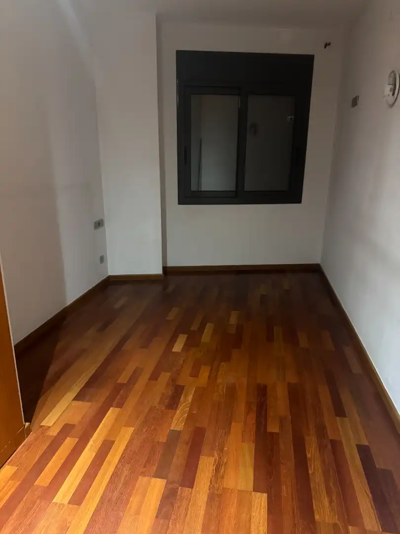 Schlafzimmer von Wohnung zum Verkauf in Montcada i Reixac mit Klimaanlage, Heizung und Parkett