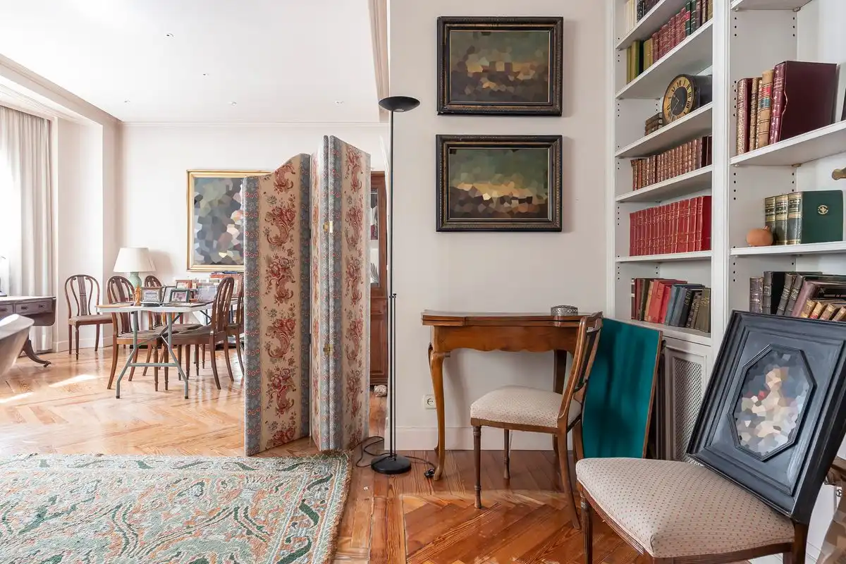 Sala d'estar de Pis en venda en Madrid amb Aire condicionat, Calefacció i Terrassa