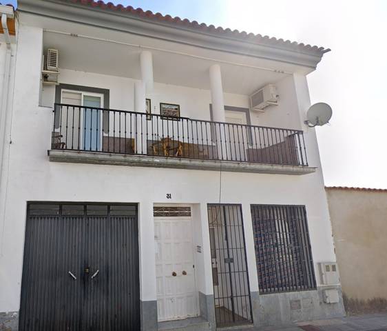 Piso en Venta en C/ San Gregorio en Burguillos del Cerro