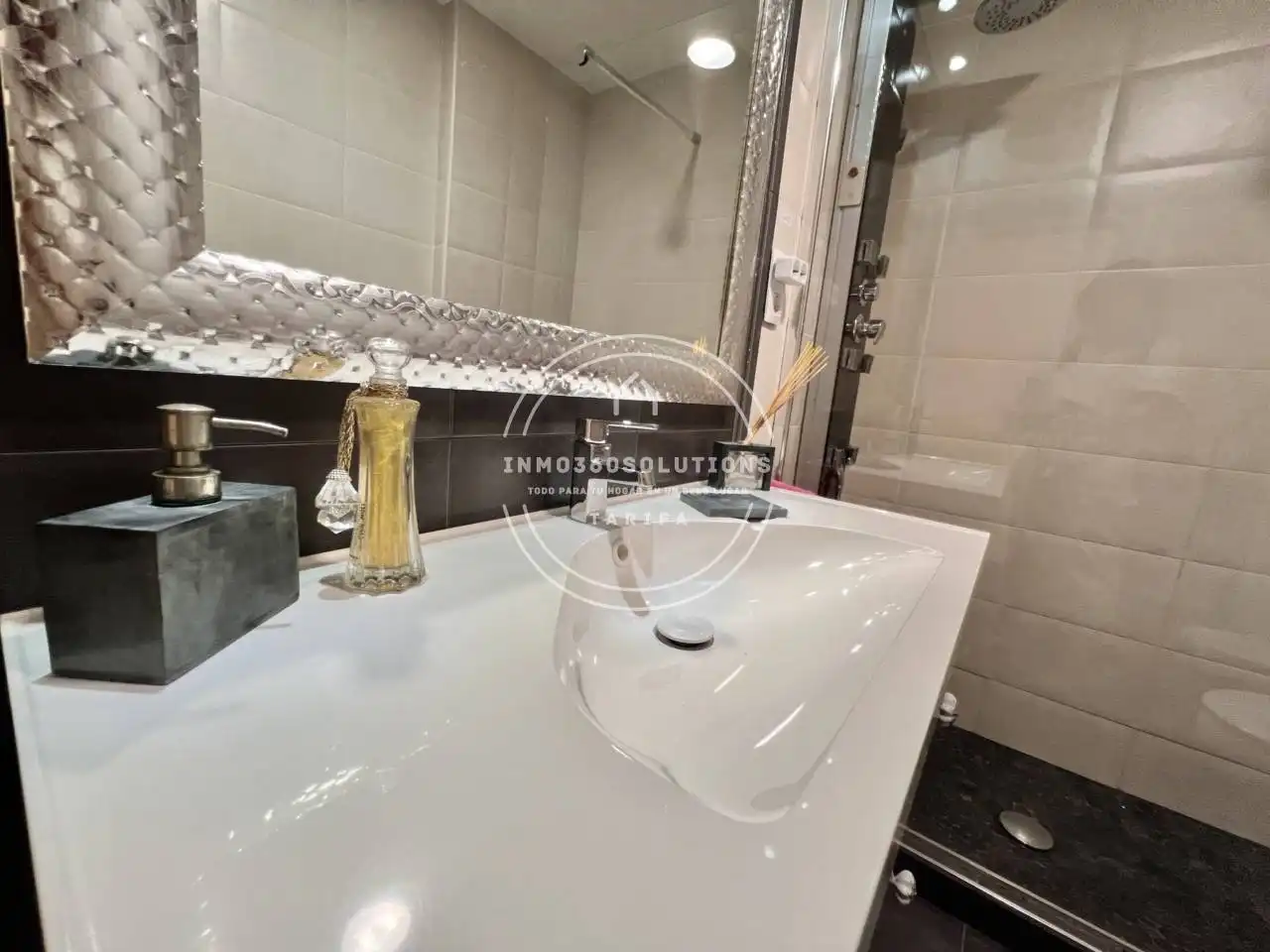 Badezimmer von Wohnung zum Verkauf in Córdoba mit Klimaanlage, Terrasse und Abstellraum