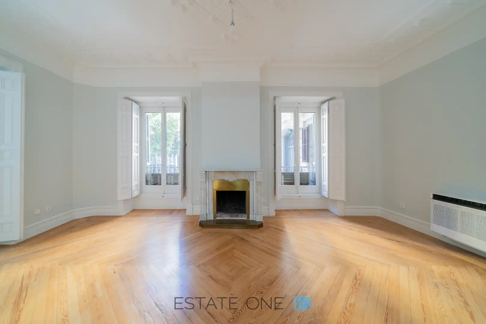 Ground floor for rent in Calle de Lope de Vega, Cortes - Huertas