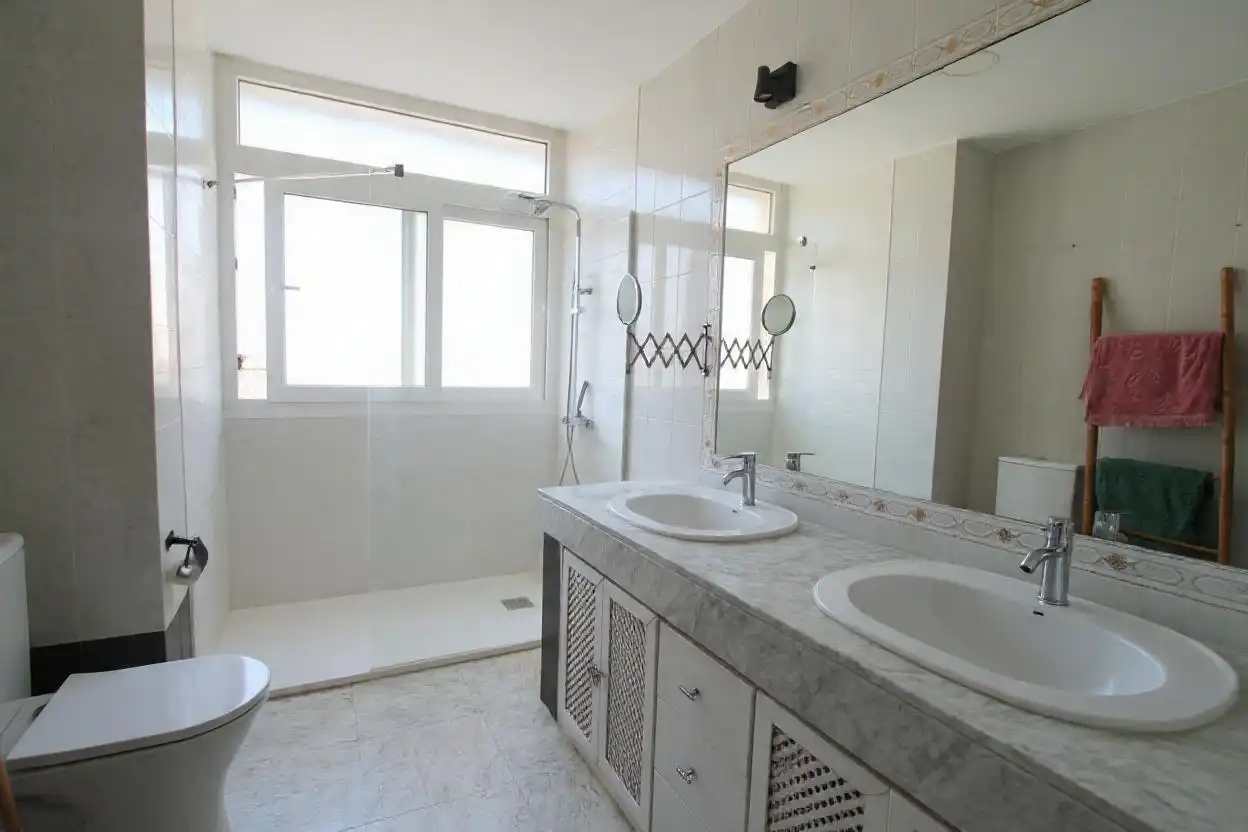 Bathroom of Flat for sale in Jerez de la Frontera  with Air Conditioner and Terrace