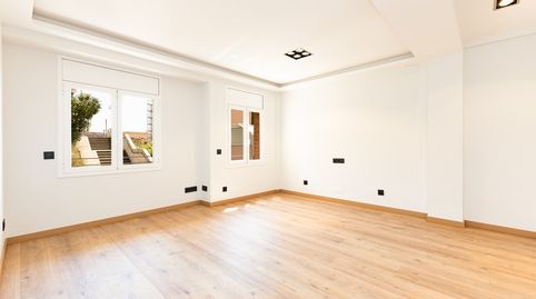 Foto 3 de Piso en venta en Carrer D'albert Llanas, Can Baró, Barcelona Capital