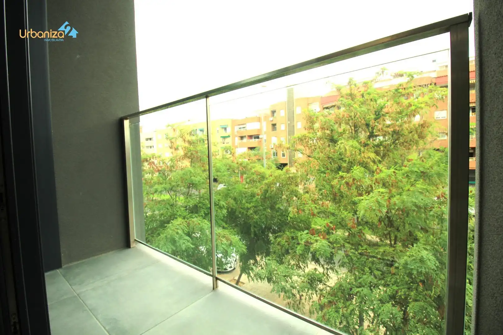 Flat for rent in Avenida Avenida Adolfo Díaz Ambrona, Avenida Elvas