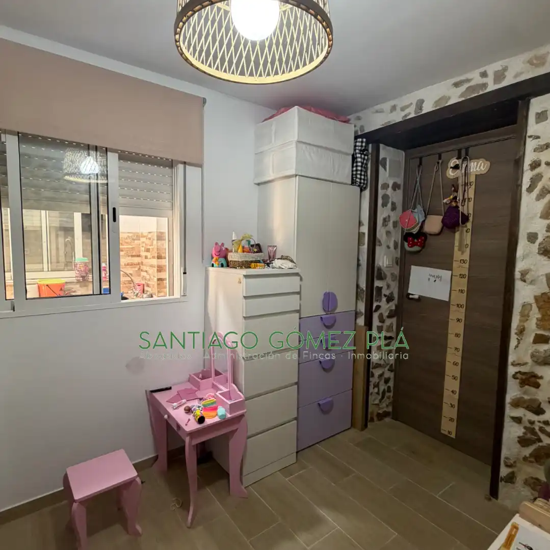 Dormitori de Casa o xalet en venda en Sagunto / Sagunt amb Terrassa, Traster i Moblat