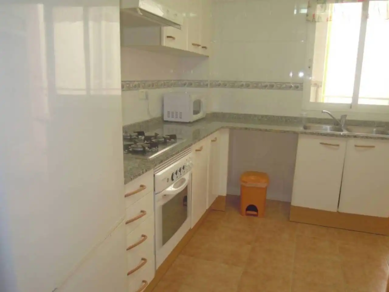 Piso de alquiler en Ensanche - Parque del Oeste