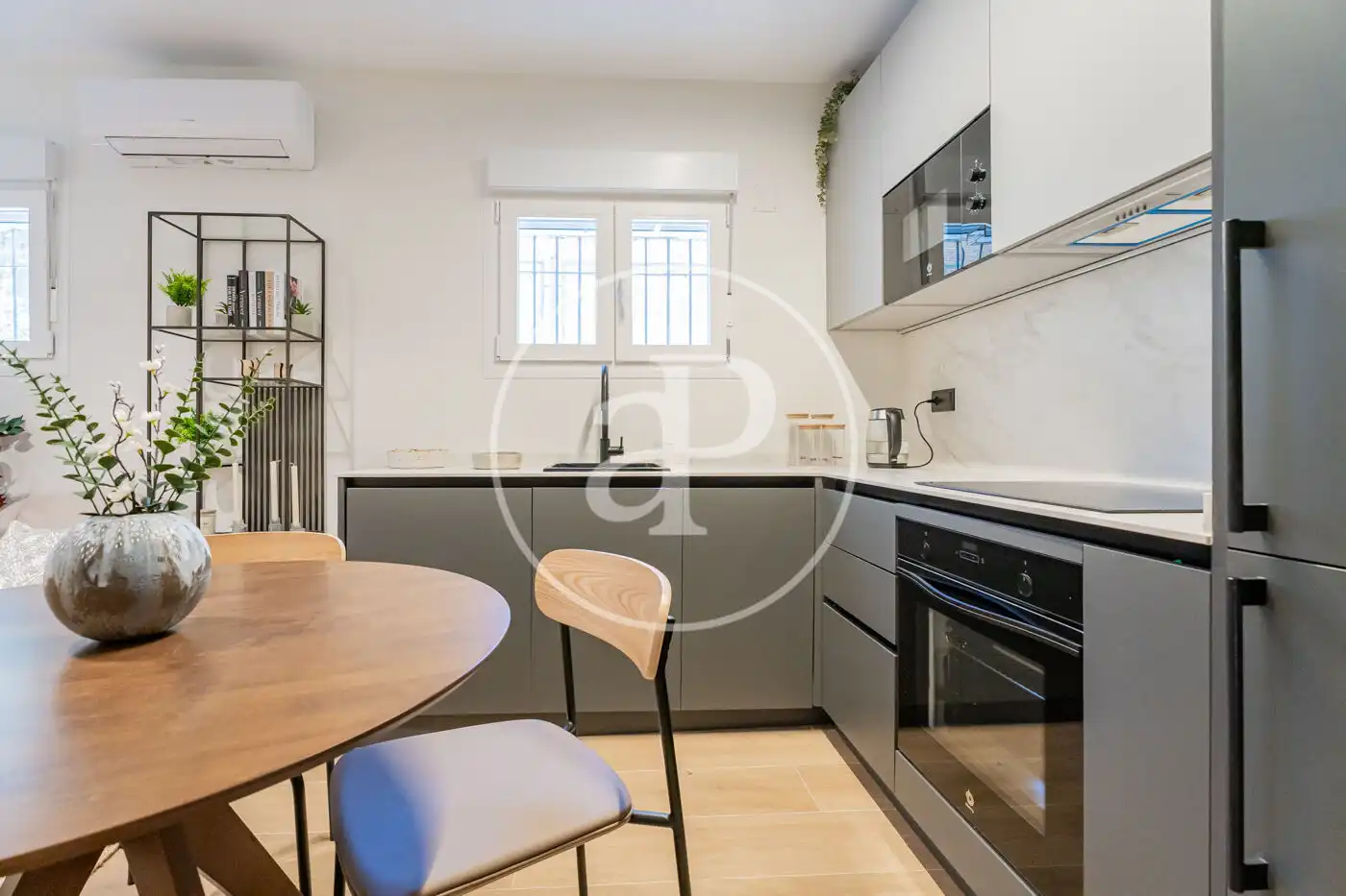 Kitchen of Flat for rent in Madrid  with Air Conditioner, Heating and Furnished