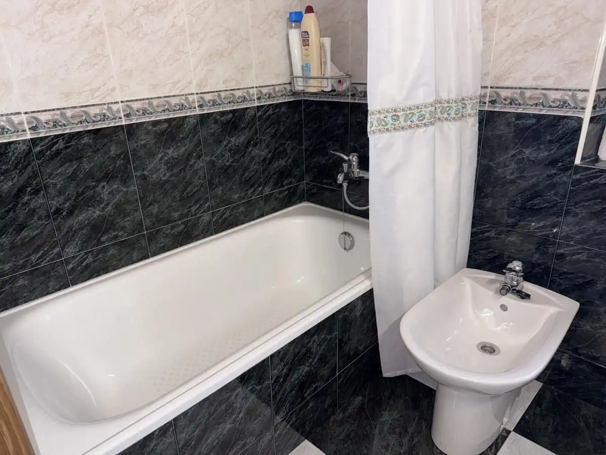 Baño de Casa adosada en venta en Llanes con Calefacción, Jardín privado y Terraza