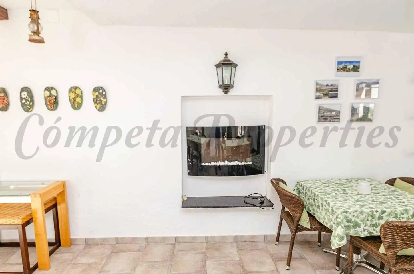 Houses for sale in Canillas de Albaida, Málaga