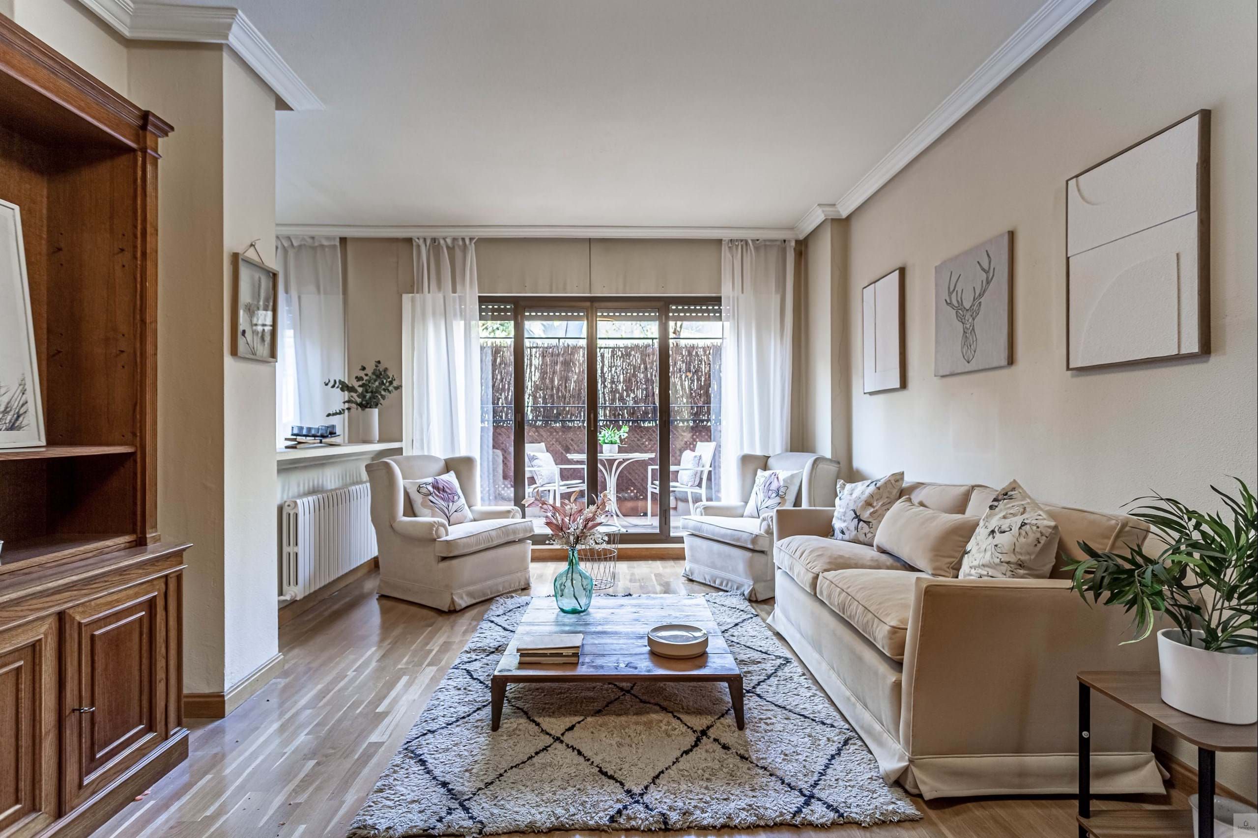 Living room of Flat for sale in Majadahonda  with Heating, Terrace and Storage room