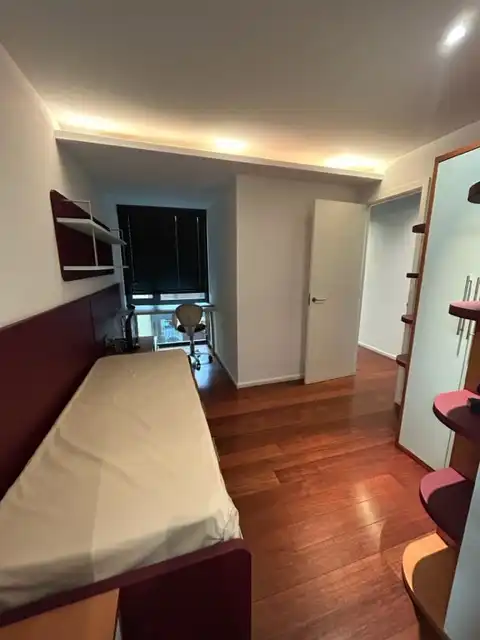 Habitación de Casa o chalet en venta en Barcelona con Aire acondicionado, Calefacción y Jardín privado