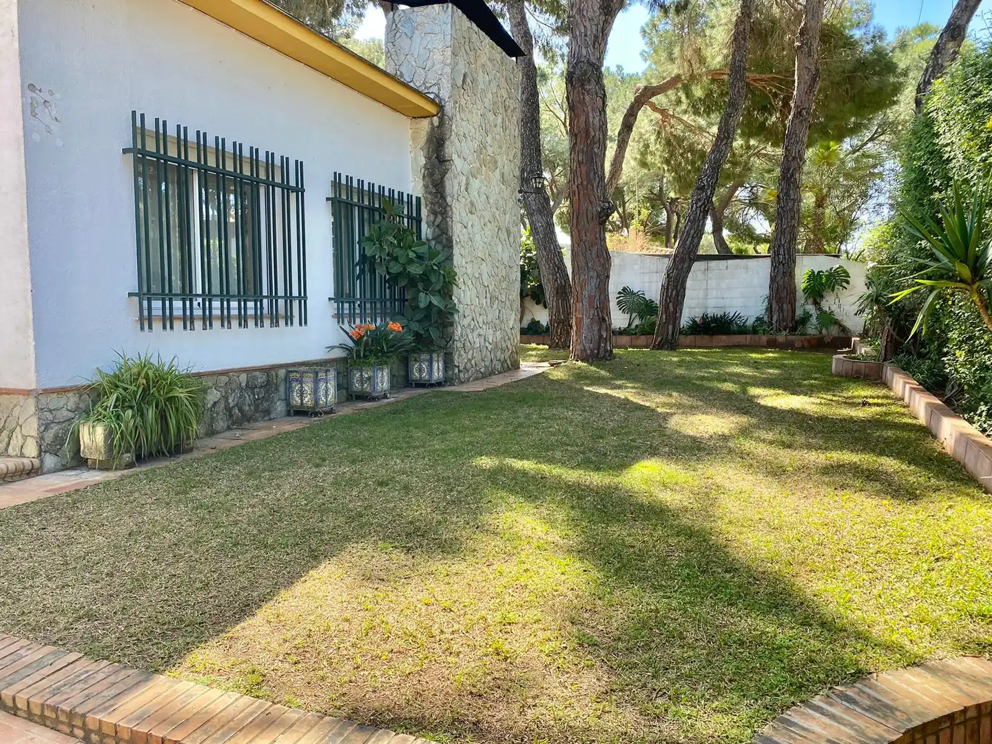 Jardí de Casa o xalet en venda en Alcalá de Guadaira amb Calefacció, Jardí privat i Terrassa