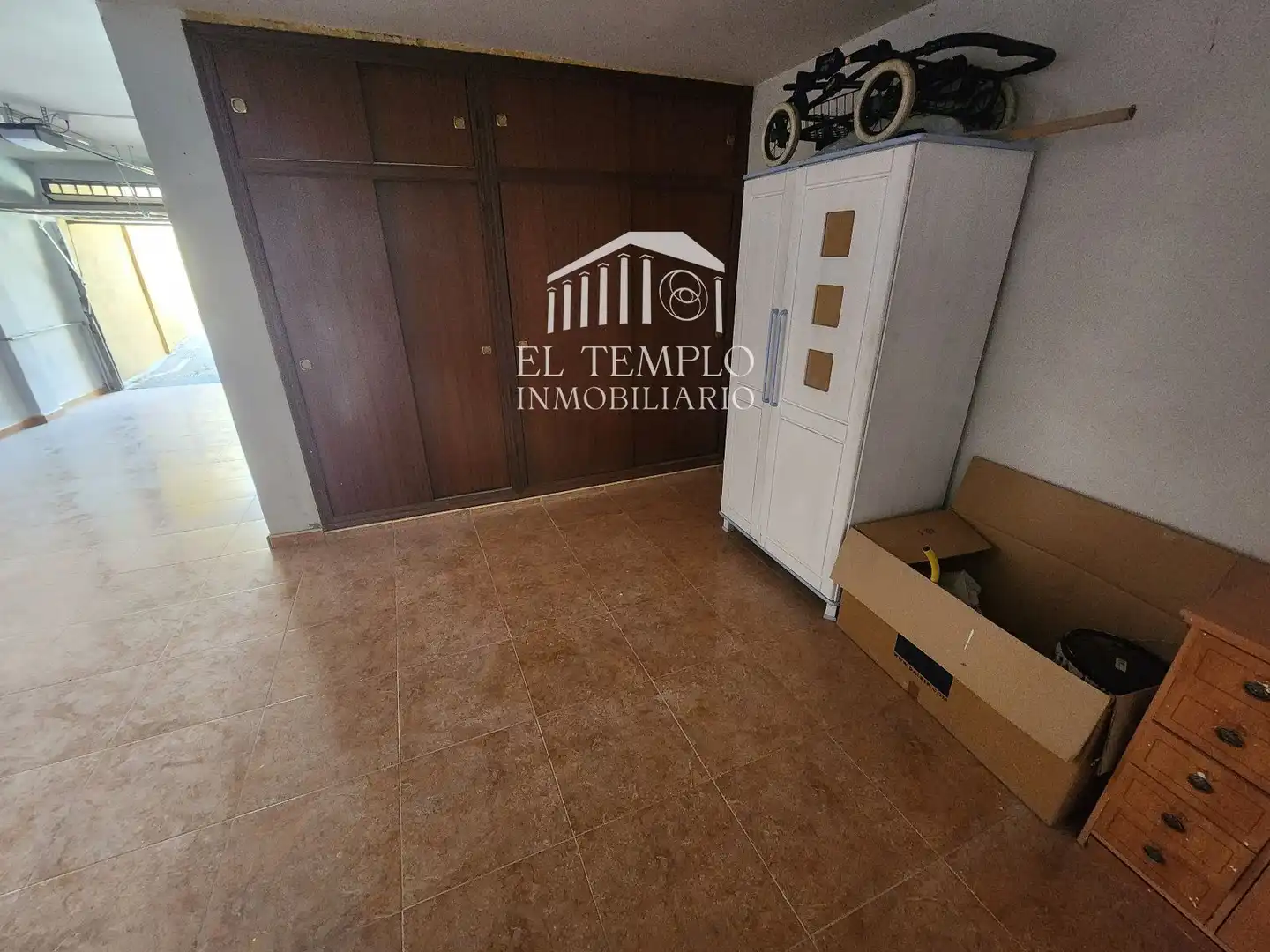 Casa adosada en venda en Onil amb Aire condicionat