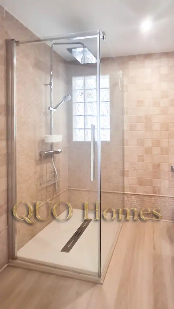 Baño de Piso en venta en Jerez de la Frontera con Aire acondicionado, Terraza y Amueblado