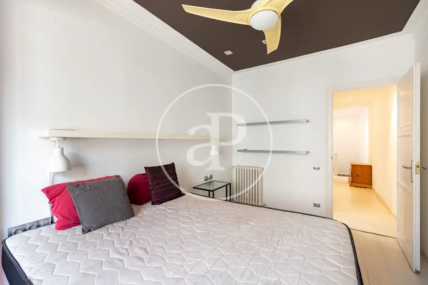 Penthouse with terrace for sale in Carrer del Consell de Cent, imagen 20