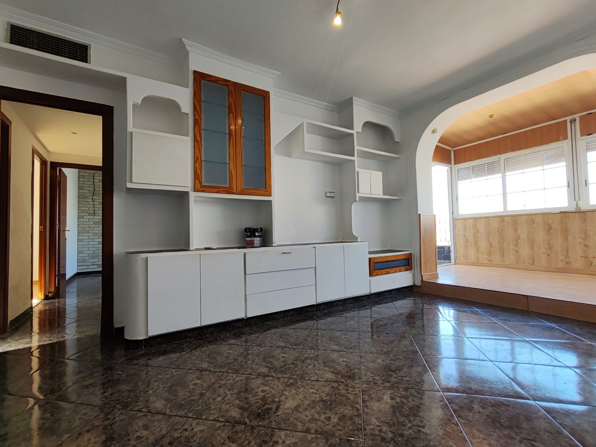 Kitchen of Flat for sale in L'Hospitalet de Llobregat  with Terrace