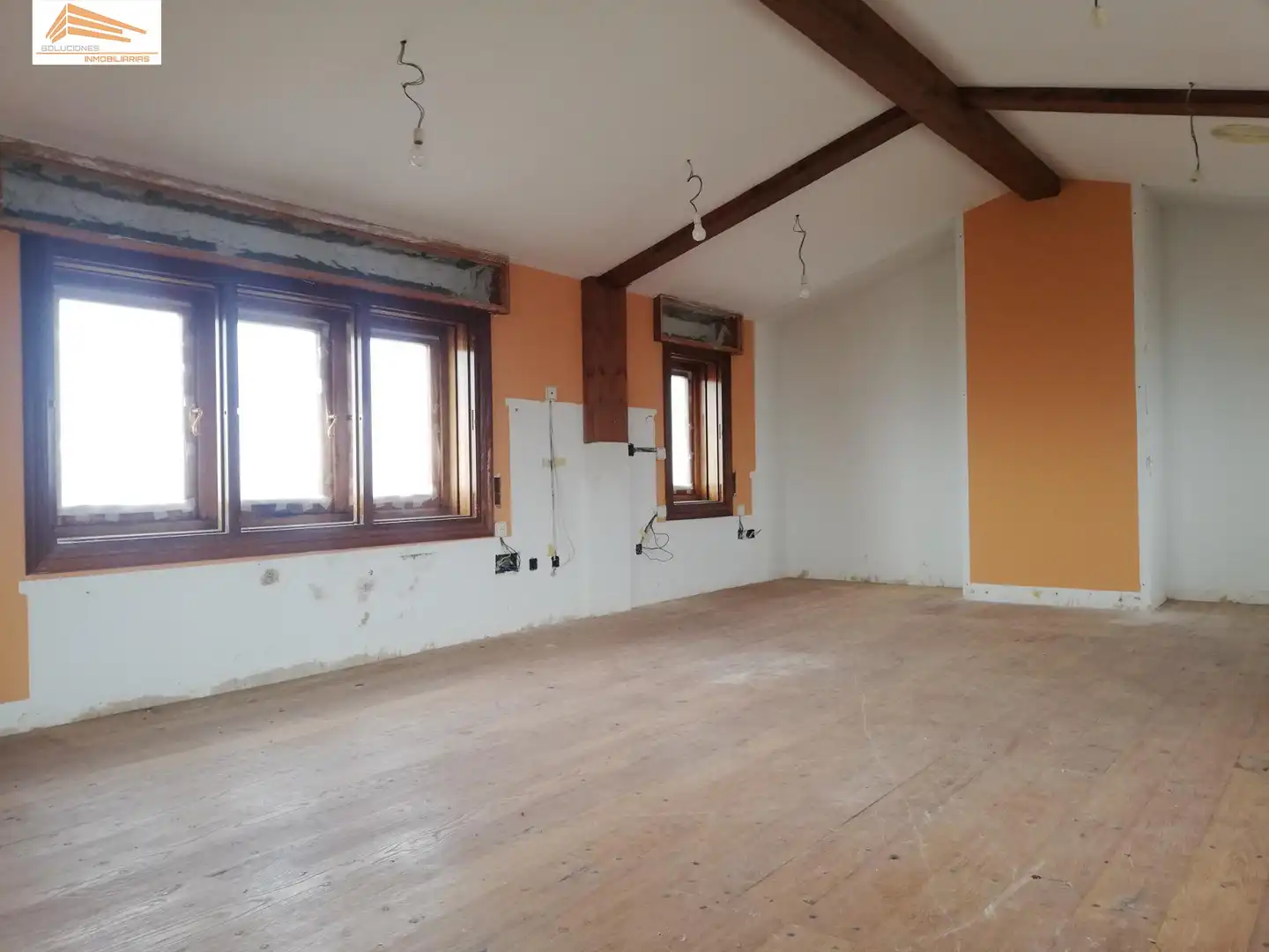 Wohnzimmer von Einfamilien-Reihenhaus zum Verkauf in Pesquera de Duero