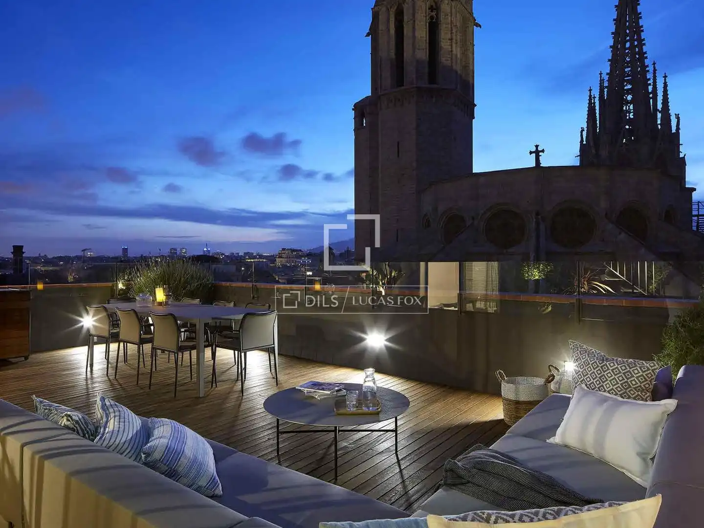 Terrasse von Dachboden zum Verkauf in Barcelona mit Klimaanlage, Heizung und Parkett