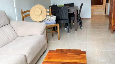 Foto 2 de Piso de alquiler en Ris, Cantabria