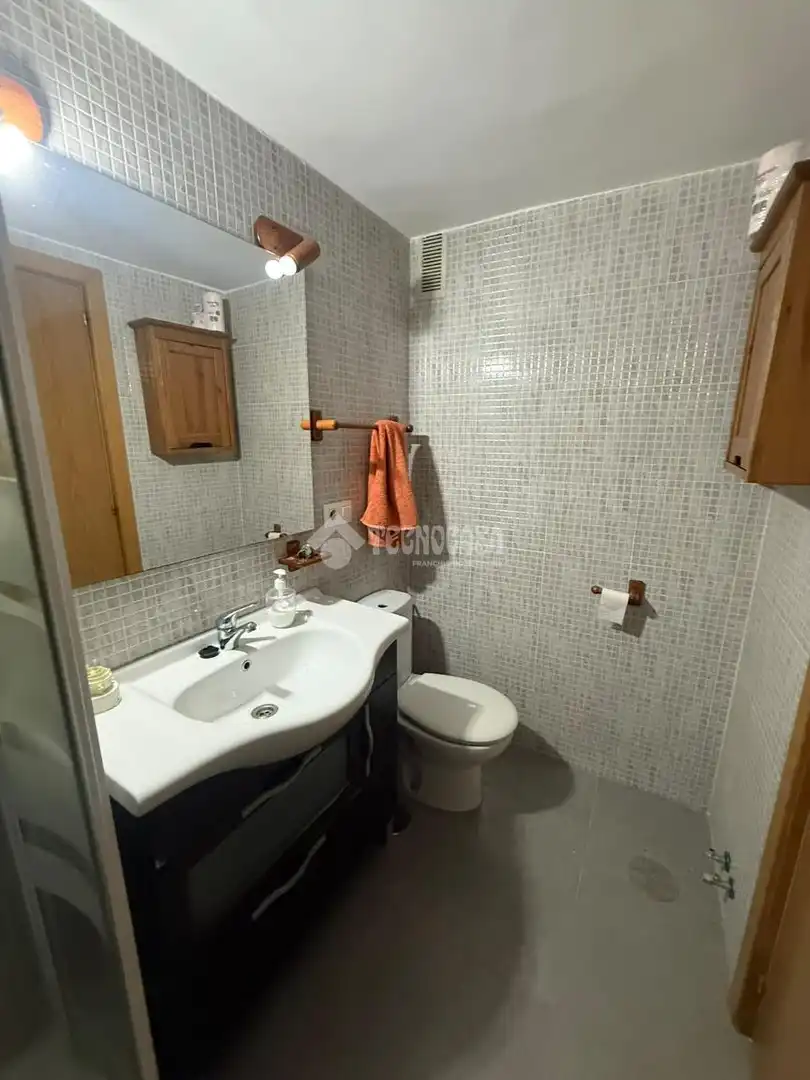 Bathroom of Flat for sale in Carabanchel