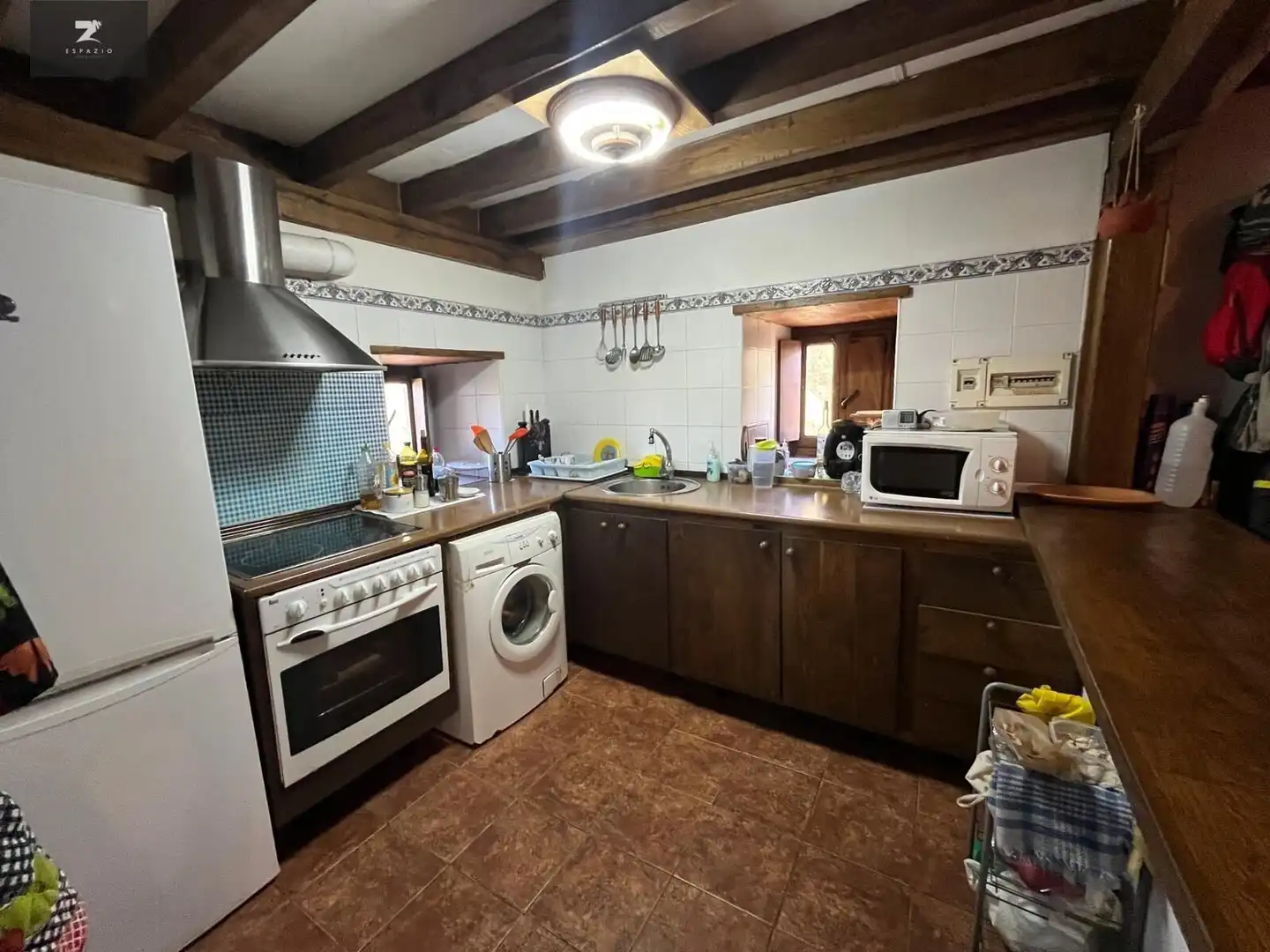 Cocina de Finca rústica en venta en Vega de Pas con Jardín privado y Terraza