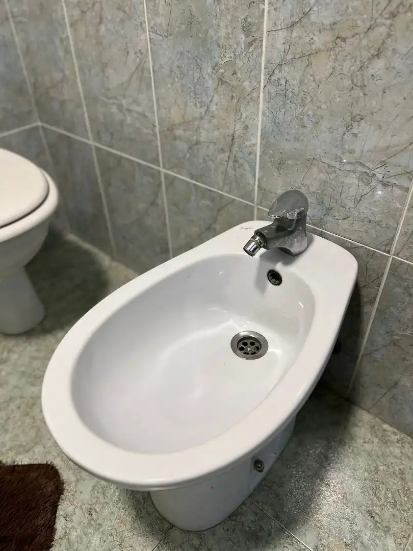 Bathroom of Flat for share in Rascanya