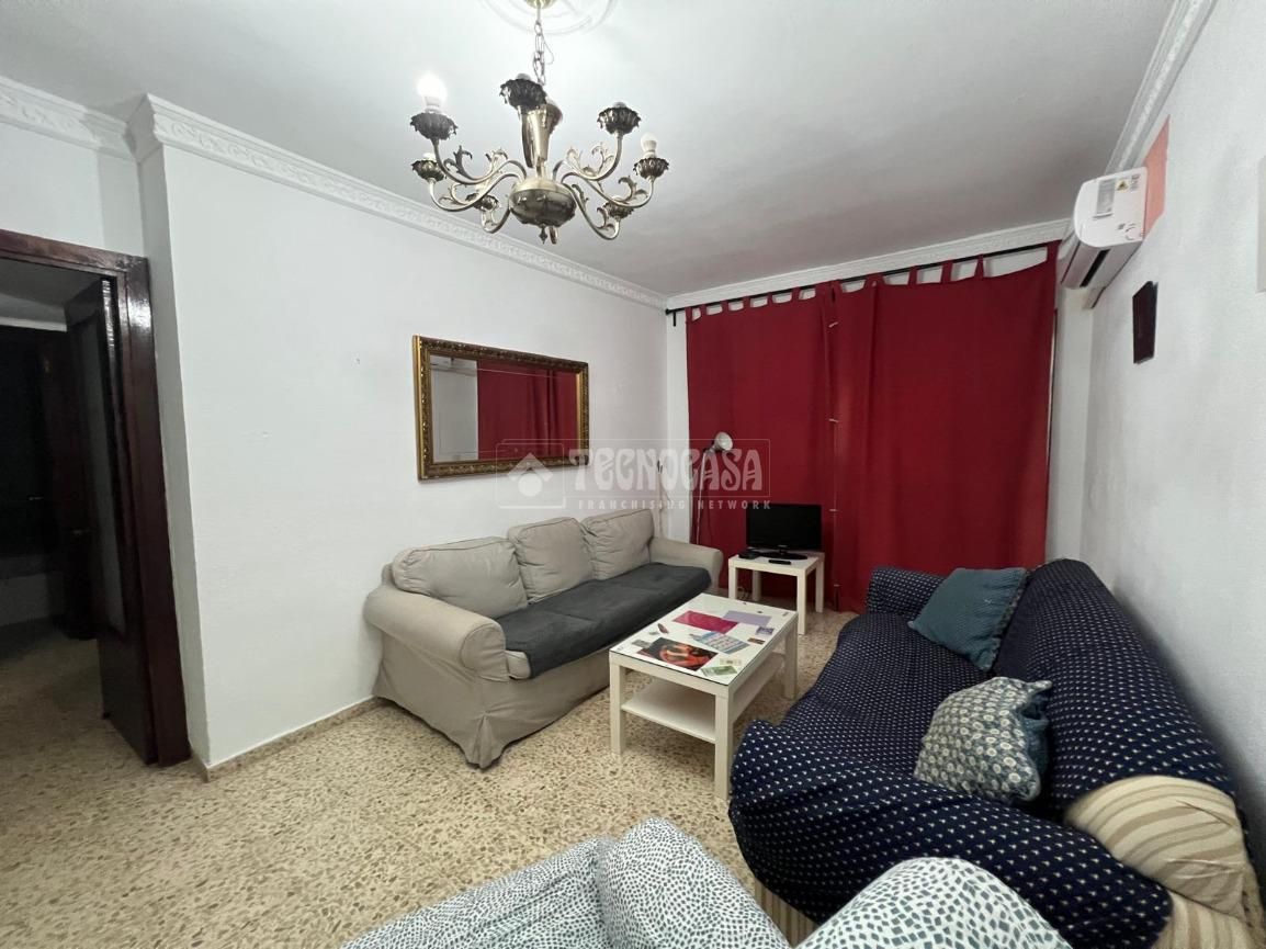 Sala d'estar de Pis en venda en  Sevilla Capital amb Aire condicionat