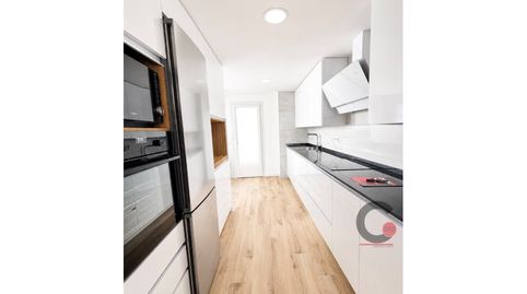 Foto 2 de Piso en venta en Avenida Peru, Valdepasillas - La Paz - Huerta Rosales, Badajoz Capital