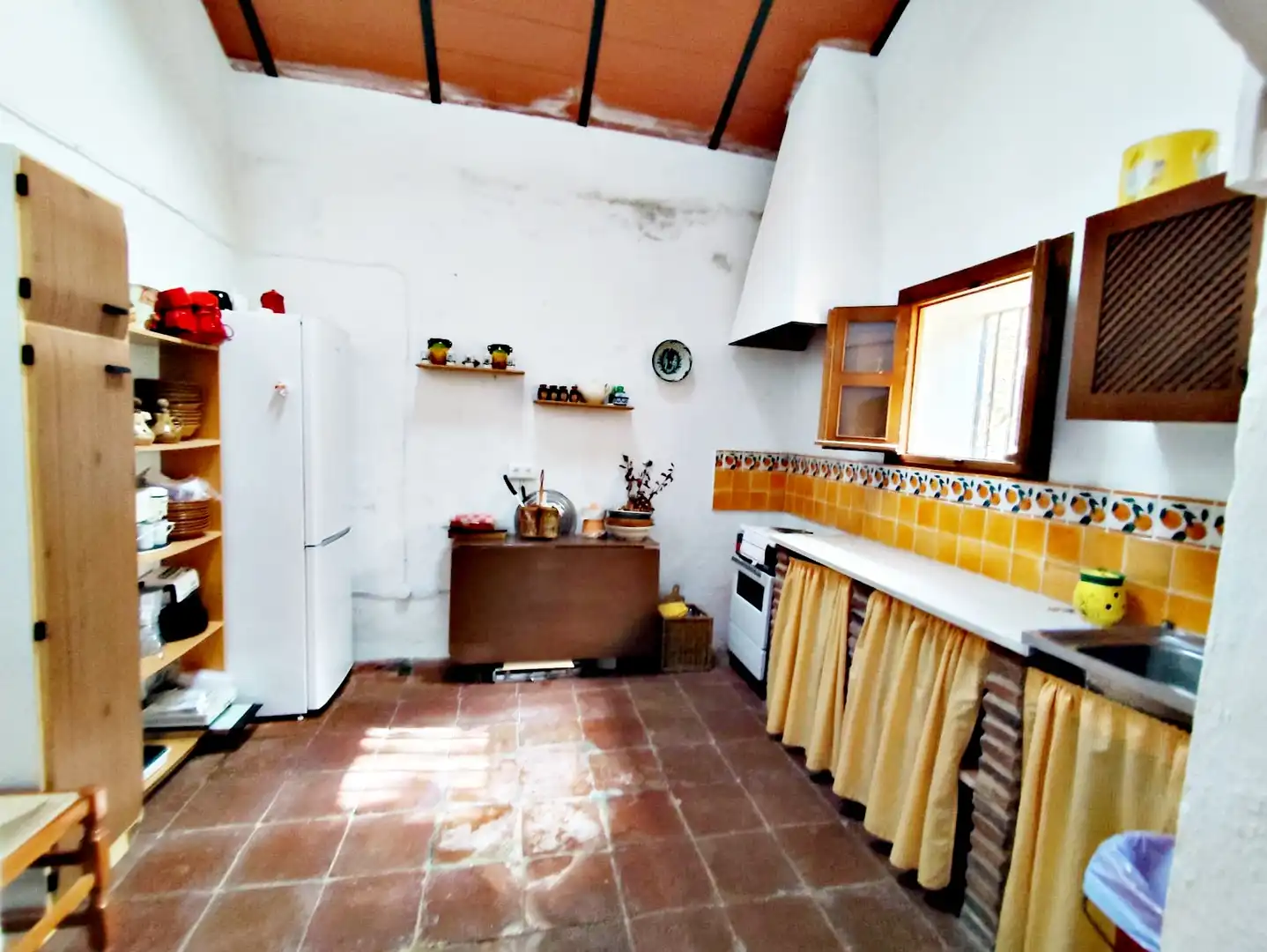 Cocina de Finca rústica en venta en Coín con Jardín privado, Trastero y Amueblado