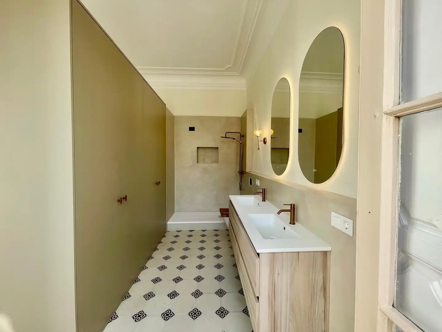 Baño de Piso en venta en Málaga con Terraza y Balcón