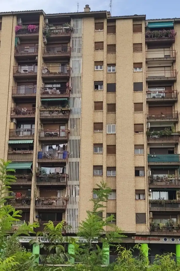 Wohnung zur Miete in Pasaje Loarre, Monzón