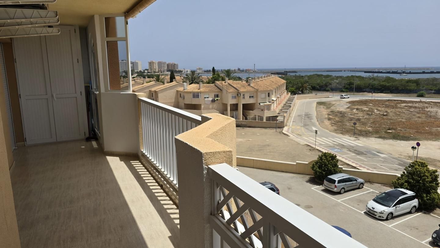Terrassa de Apartament en venda en La Manga del Mar Menor amb Aire condicionat, Calefacció i Jardí privat