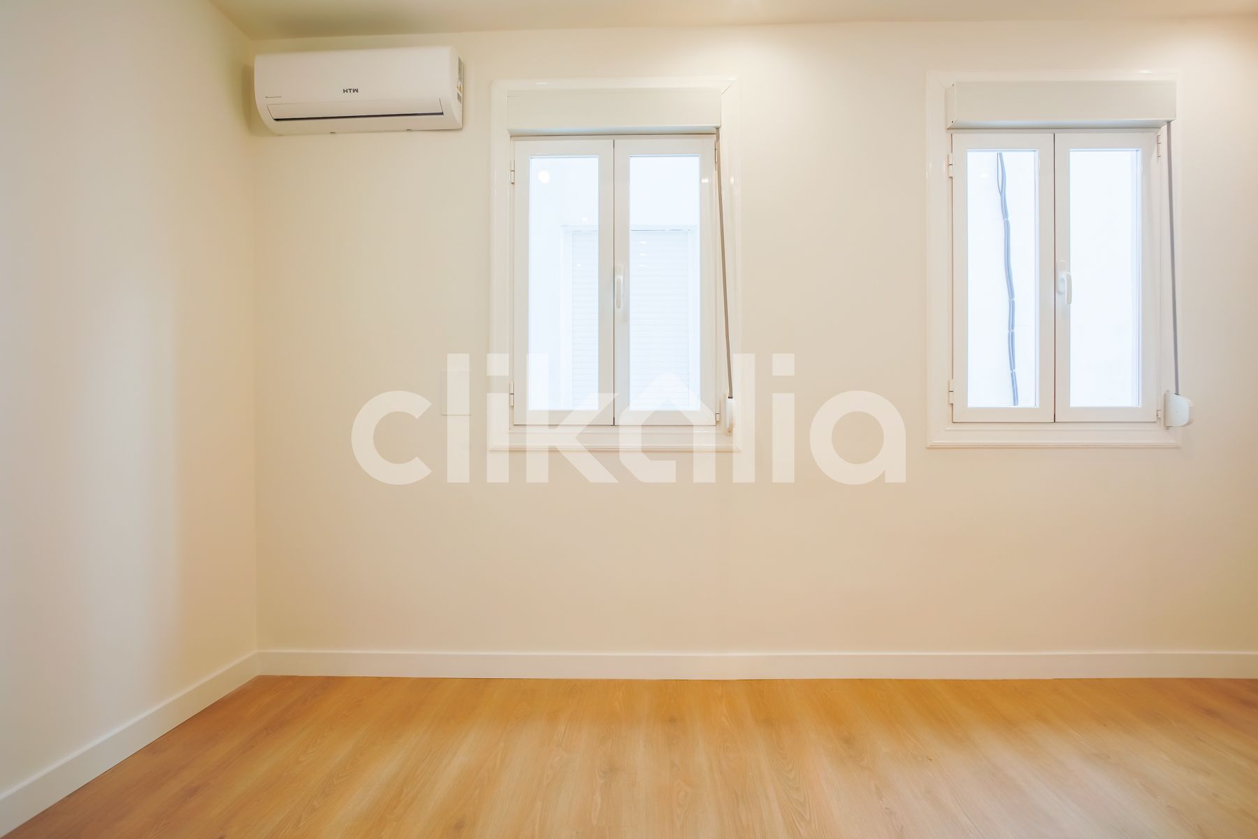 Bedroom of Flat for sale in  Madrid Capital  with Air Conditioner and Heating